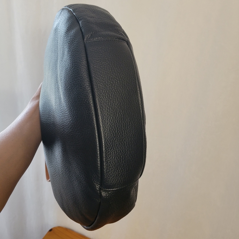 Valentina Leather Hobo Bag - Picture 6 of 15